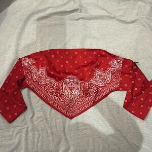 Garage tie back handkerchief top